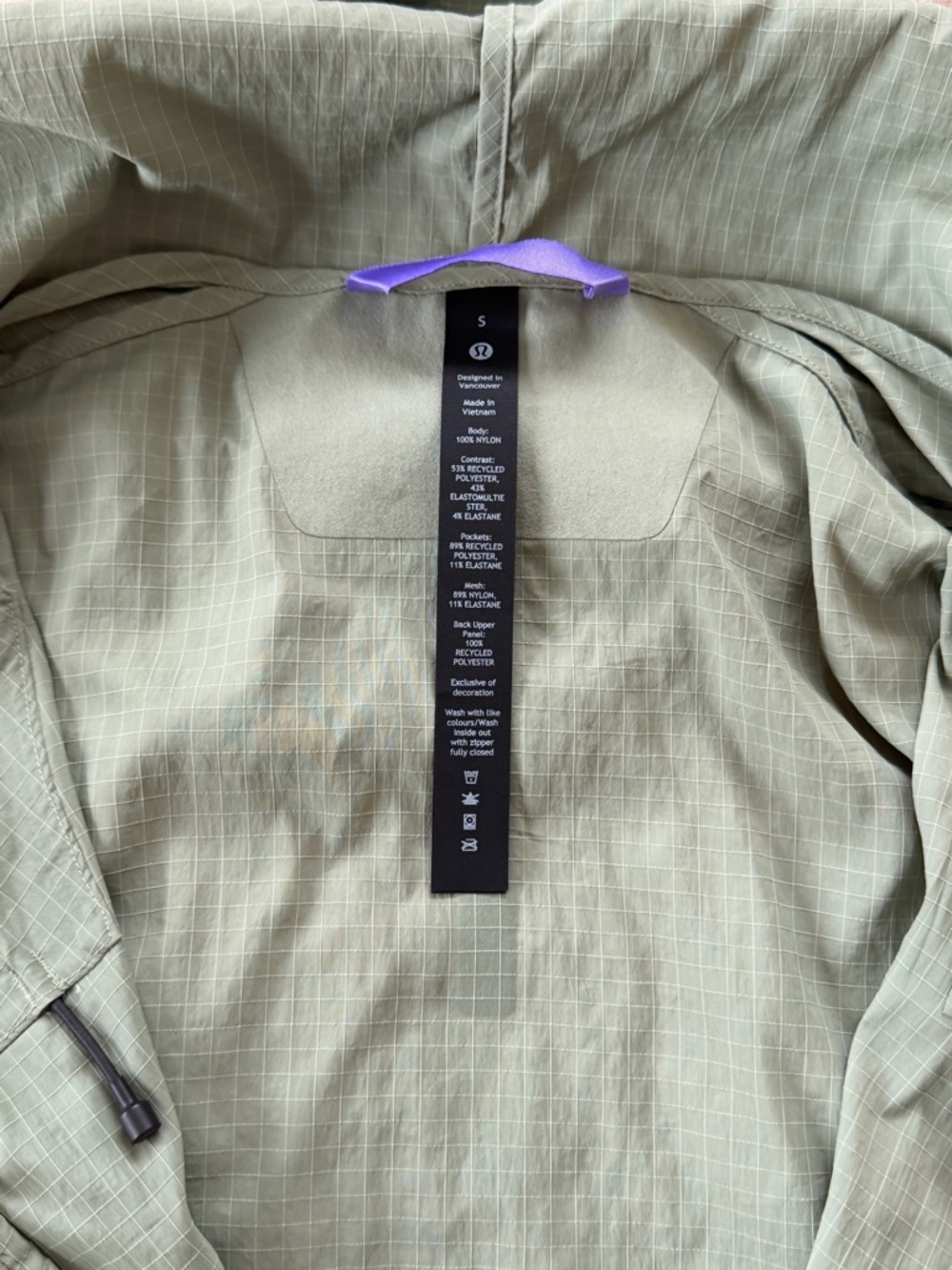 lululemon athletica Lightweight Hooded Shirt Jacket in Sage Green - Picture 3 of 5